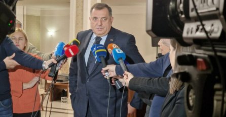 Dodik obećao ukidanju duplih funkcija, a “u Vladi RS ministar sa šest plata”