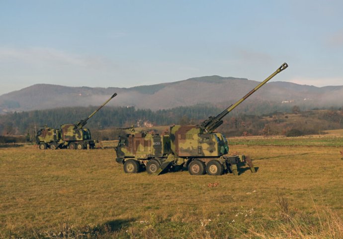 Haubice Vojske Srbije vraćene u kasarnu