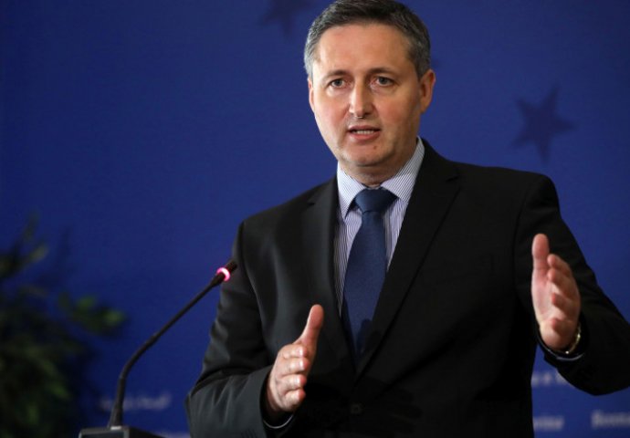 Denis Bećirović: "BiH i državna imovina su svetinje koje ne mogu biti predmet političke trgovine"