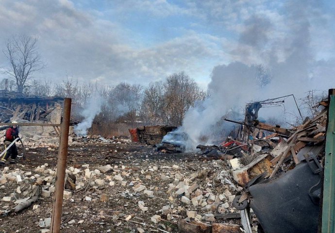 Ruska vojska ponovo gađala Kijev, kamikaza dronovi pogodili upravnu zgradu u dijelu grada