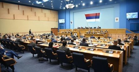 Moguće je da Bošnjaci neće moći pokrenuti vitalni interes na sporni Zakon o imovini RS-a