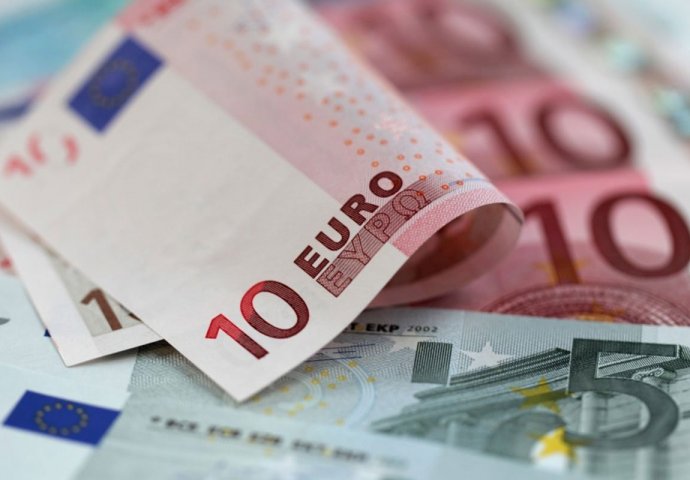 Hrvatska od ponoći uvodi euro i ulazi u Šengen