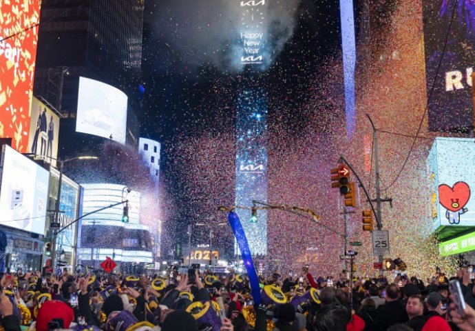 Stanovnici Njujorka ušli u 2023. godinu, Nova godina se još iščekuje u pojedinim dijelovima SAD-a