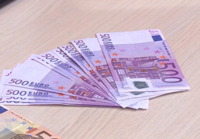 Jedanaest milijardi razloga da se zapitamo hranimo li se na kamate