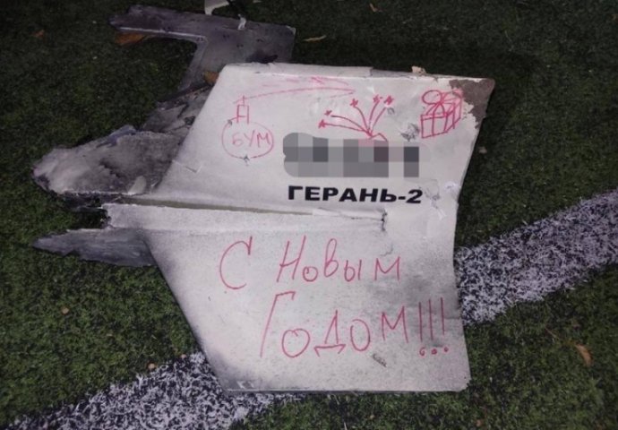 Kijevska policija: Na ruskom dronu pisalo ‘Sretna Nova godina’