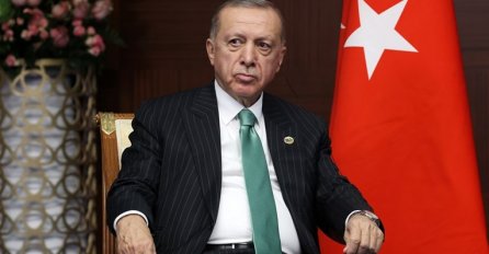 Politico: Erdogan bi mogao pokrenuti rat da “spasi svoju kožu”