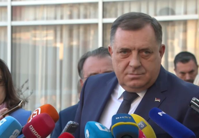 Dodik ponovo izvrijeđao Schmidta, pa sebe uporedio sa haškim optuženikom Slobodanom Miloševićem