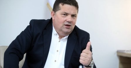 STEVANDIĆ OTKRIO ZAŠTO JE DODIK IZBJEGAO SDA: "Osmorka se nije oglašavala o 9. januaru i državnoj imovini!"