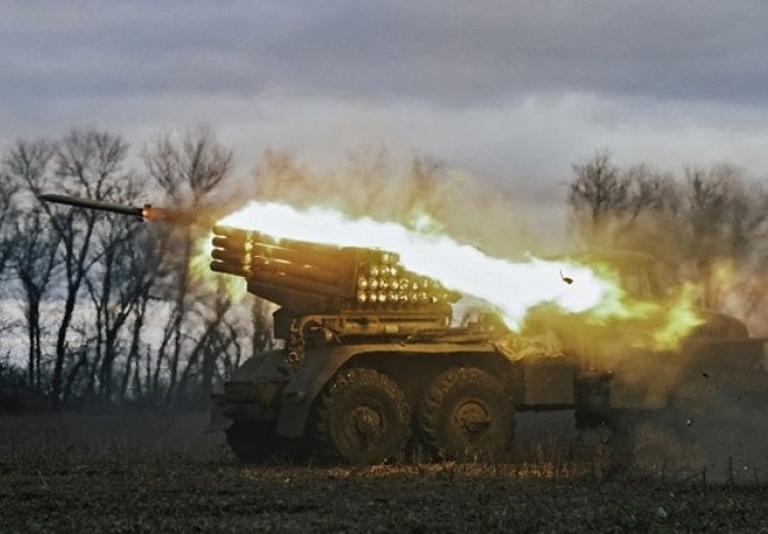 Rusi se ne drže Putinovog božićnog primirja