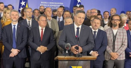 Miletić optužio Trojku da podilazi SNSD i krije informacije, reagovao Konaković