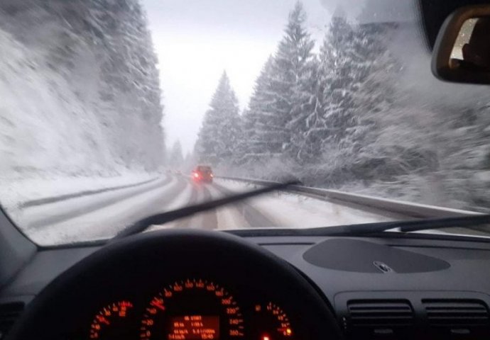 TREBA UVIJEK BITI SPREMAN: Stručnjak objasnio koliko dugo automobil može raditi dok stoji!