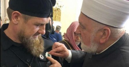 MUSTAFA CERIĆ U KINI, INŠALLAH: Mada to izgleda nemoguće, Cerić i iz penzije nanosi podjednaku štetu bosanskim muslimanima kao dok je bio Reis!