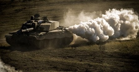 Velika Britanija šalje tenkove Challenger 2 i moćne artiljerijske sisteme u Ukrajinu