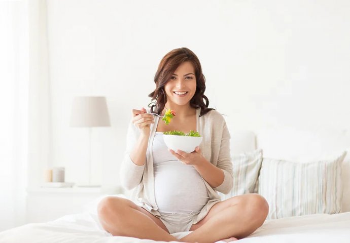 IZUZETNO JE BITNO, A MNOGE ŽENE ZANEMARUJU: Donosimo vam savjete u ishrani koje ženama mogu povećati šansu da ostanu trudne