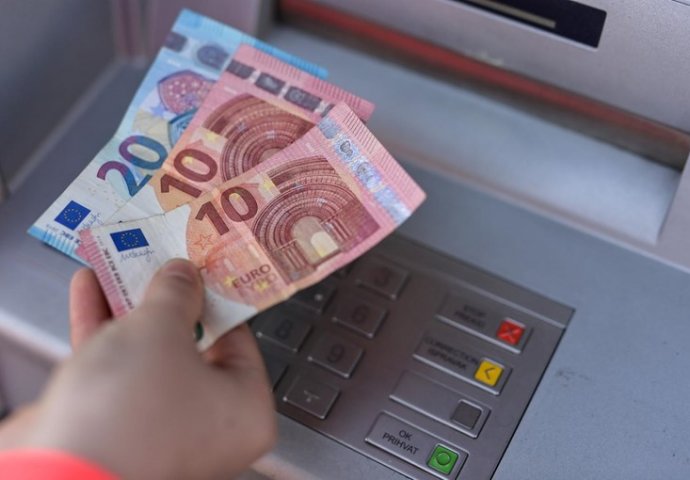 Zašto su na bankomatima samo novčanice od 10 i 20 eura?