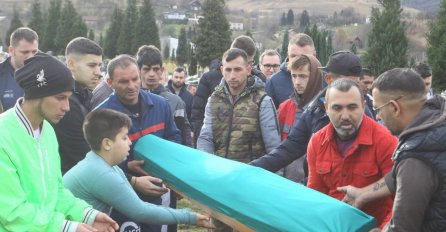 JECAJI SU POTPUNO PARALI ZRAK: Zenica se oprostila od desetogodišnje Anandi Šuvalić