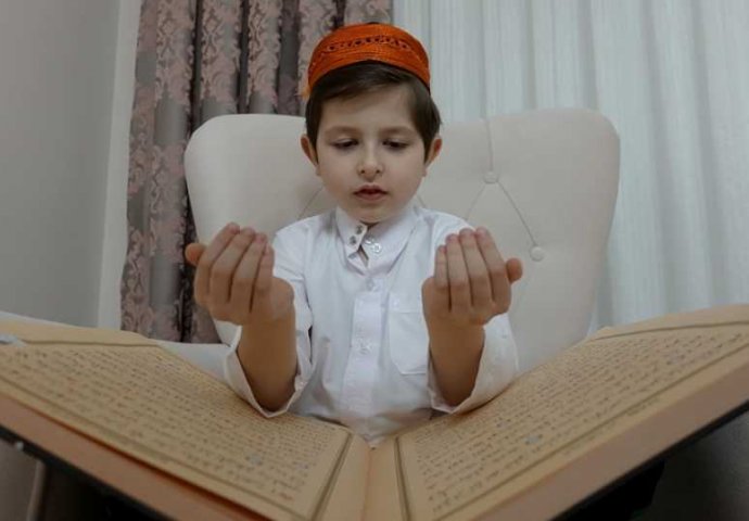 POZNATI SU DATUMI, OVO SU MNOGI ČEKALI: Kad su ove godine ramazan, bajrami, Nova hidžretska godina...