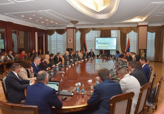  Vlada RS uskoro o minimalnoj plati, odluka preko koljena