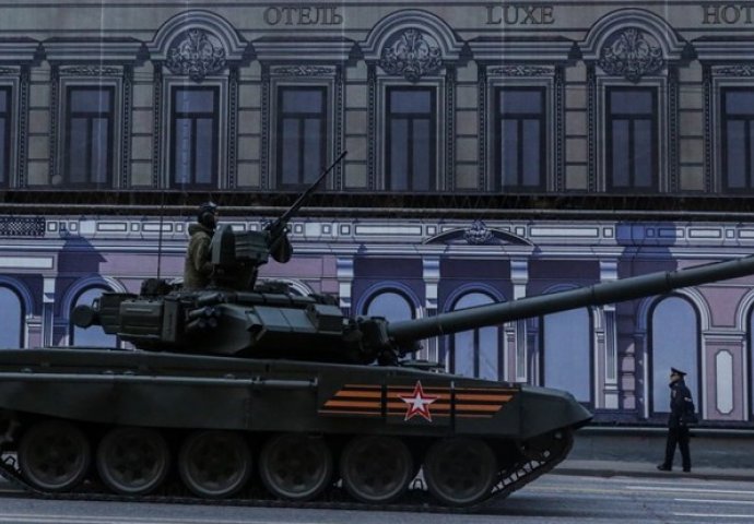 Britanski obavještajci: Moskva na bojište šalje nove tenkove, vojnici ih ne žele