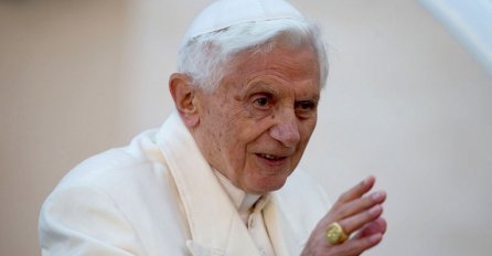 Objavljeno pismo koje je Benedikt XVI. napisao prije smrti, otkrio razlog ostavke