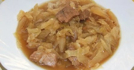 SEKELI GULAŠ: Zimsko jelo naših baka koje i danas rado pripremamo! (RECEPT)