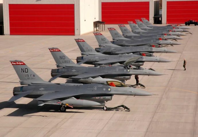 ‘The Times’: Ukrajina će iskrvariti na smrt ako Amerika ne pošalje avione F-16