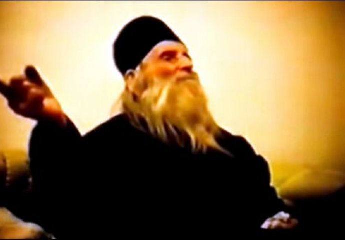 PROROČANSTVO STARCA GAVRILA, SVJEDOČITE! Dolazi gnjev Božji! ‘Vidim grad u sivilu i bijedi, u kolonama će iz njega bježati!’