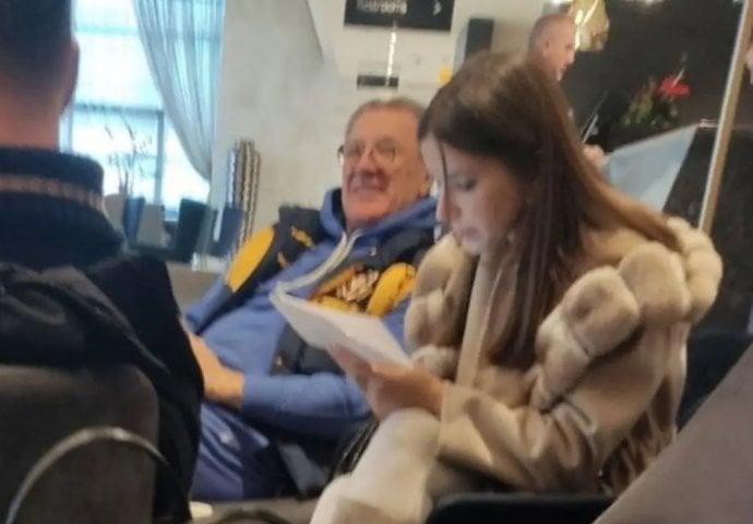 Bjegunac Zdravko se smješka, zabundana Jelena zadubljena u papir: PAR "ULOVILI" U SARAJEVU