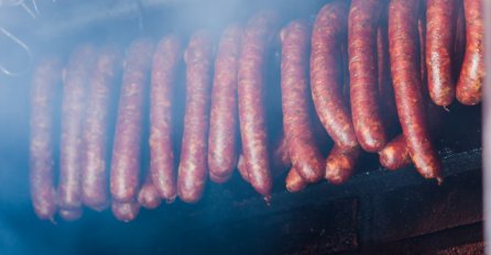 ISTINA ILI MIT: Hrastovina se ne koristi za dimljenje mesa?