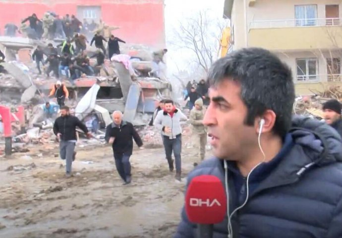 REPORTER IZVEŠTAVAO UŽIVO, A ONDA JE OPET POČELO DA SE STRAŠNO TRESE: Jeziv snimak iz Turske, spasioci se RAZBJEŽALI sa ruševina (VIDEO)