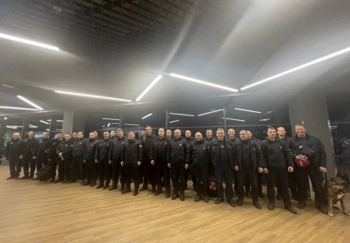 IDU TAMO ODAKLE SVI BJEŽE! Srpski vatrogasci uz aplauze ispraćeni u Tursku da POMOGNU UGROŽENOM NARODU