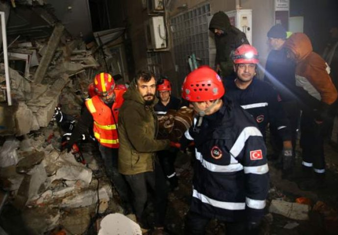 POTRESNA REPORTAŽA IZ ADANE U TURSKOJ: "Allahu akbar" kad spasioci pronađu preživjelog