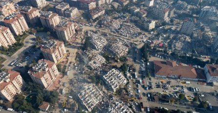 NOVOGRADNJA SE RUŠILA KAO DOMINE: Šta se krije iza haosa u Turskoj?