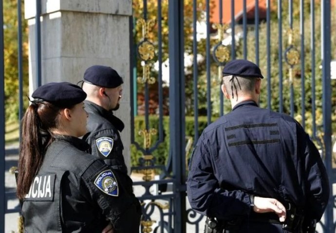 HEROJSKI ČIN POLICAJCA U ZAGREBU: Porodio ženu i spasio bebu kojoj je pupčana vrpca zapela za vrat