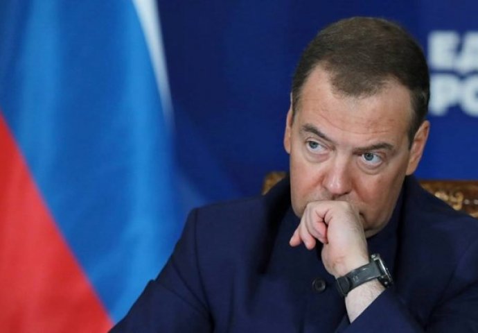 Medvedev: Rusija će se raspasti ako izgubi rat