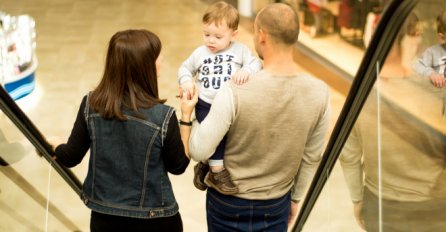 SMETAJU IM RIJEČI ‘OTAC’ I ‘MAJKA’! Iz popularnih dječjih klasika izbacuju ove  riječi jer ih smatraju uvrijedljivim