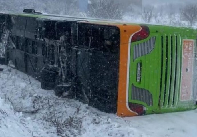 Još jedan autobus se prevrnuo u Hrvatskoj: Ovog puta u blizini granice s BiH