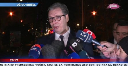 SRBI PJENE - TVRDE DA JE BILA OŠTRA PROVOKACIJA ZA VUČIĆA U BRISELU! Na engleskom ga pitali da li je Srbija spremna da prizna, evo kako je uzvratio!