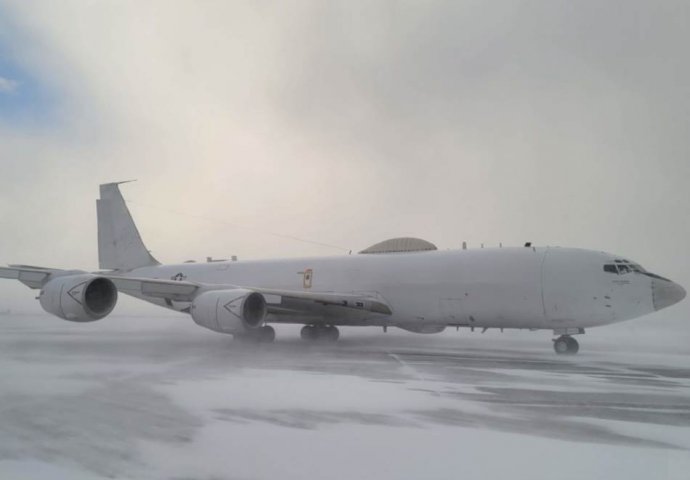 AMERIČKI AVION SUDNJEG DANA UOČEN IZNAD EVROPE! Ključna letjelica u slučaju NUKLEARNOG RATA sve bliža Rusiji