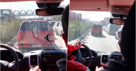 SRPSKI VATROGASCI HEROJI PROBIJAJU SE KROZ PORUŠEN GRAD U TURSKOJ: Nevjerovatni snimci iz prve ruke, turski kolega ih navodi! VIDEO