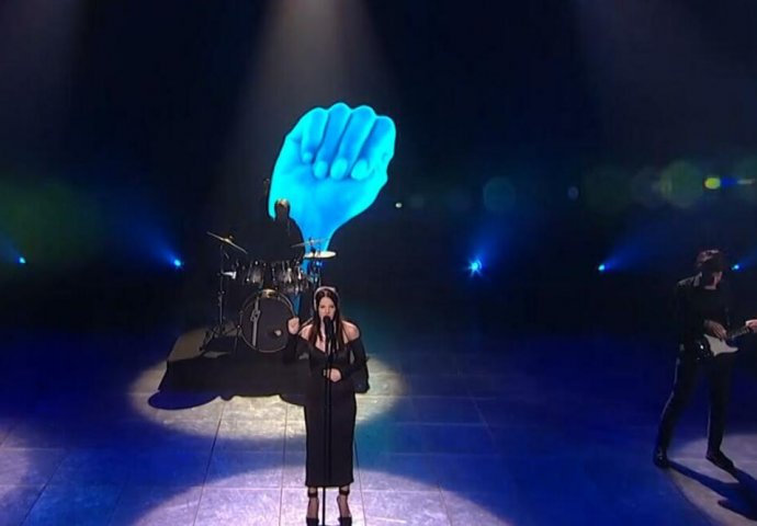SVI SE PITAJU ŠTA JE TAKMIČARKA NA "PESMI ZA EVROVIZIJU" POKAZALA: Nikom nije bilo jasno šta je uradila, A SADA SE SAZNALO