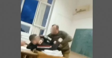 HAOS NASRED ČASA! Profesor u Smederevu uzeo učeniku mobilni, a onda je počelo rvanje, otimali se, gurali i obarali po učionici (VIDEO)