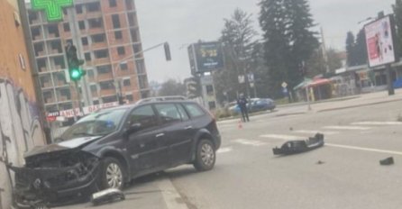 Udes automobila u Doboju: Jedna osoba povrijeđena