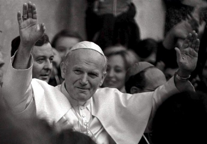 POLJSKI NOVINAR TVRDI: Papa Wojtyla zataškao zlostavljanje djece iz ovog razloga