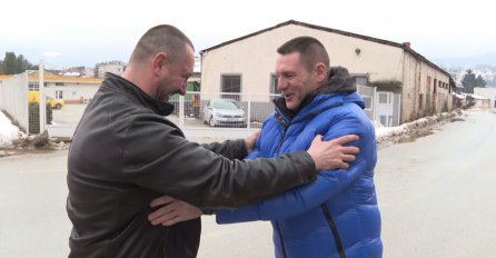 Emotivan susret nakon 30 godina: Bivši vojnik UNPROFOR-a se vratio u Vitez (VIDEO)