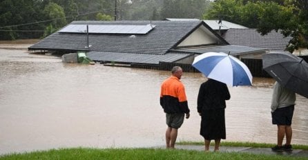 Velike poplave u Australiji, policija upozorava na opasnost od krokodila