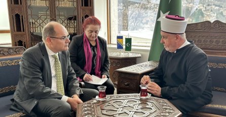 Kristijan Šmit i reis Husein ef. Kavazović: Razmjena mišljenja o važnosti pažljivog izražavanja