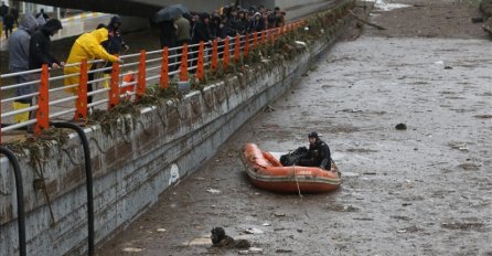 RASTE BROJ MRTVIH U POPLAVAMA U TURSKOJ: U Sanliurfi poginulo 9 osoba