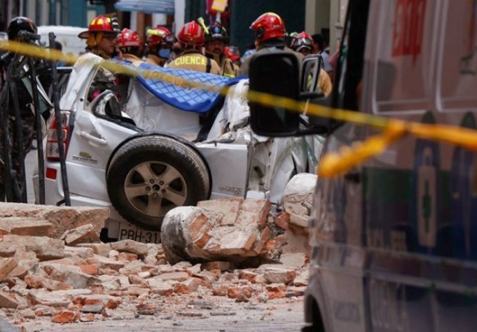 Nakon silovitog potresa u Ekvadoru: Prema najnovijim informacijama, poginulo najmanje 12 ljudi