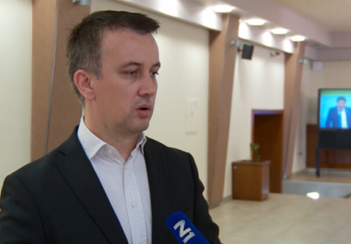 Vučić imenovao velikog protivnika Milorada Dodika za svog savjetnika